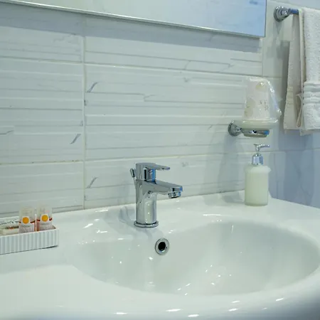 Maison S Bed & Breakfast *